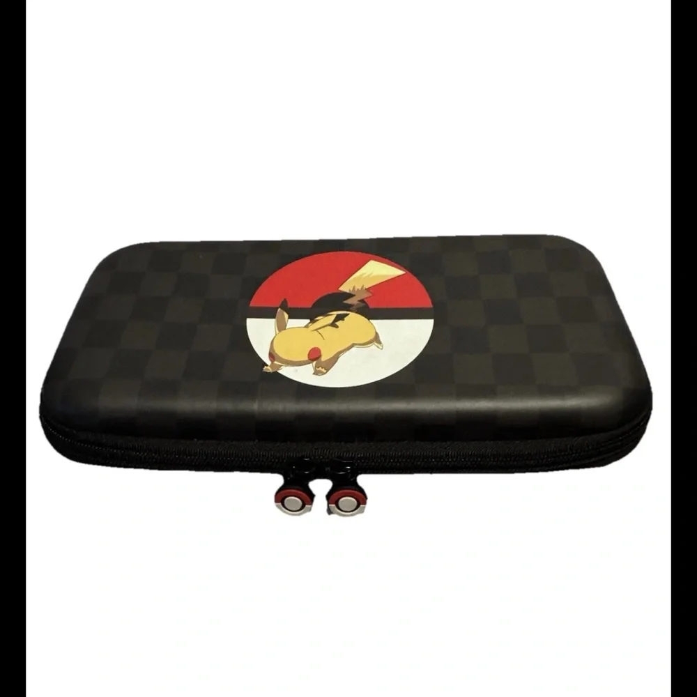 Pokémon Pikachu Poké Ball Switch Case
